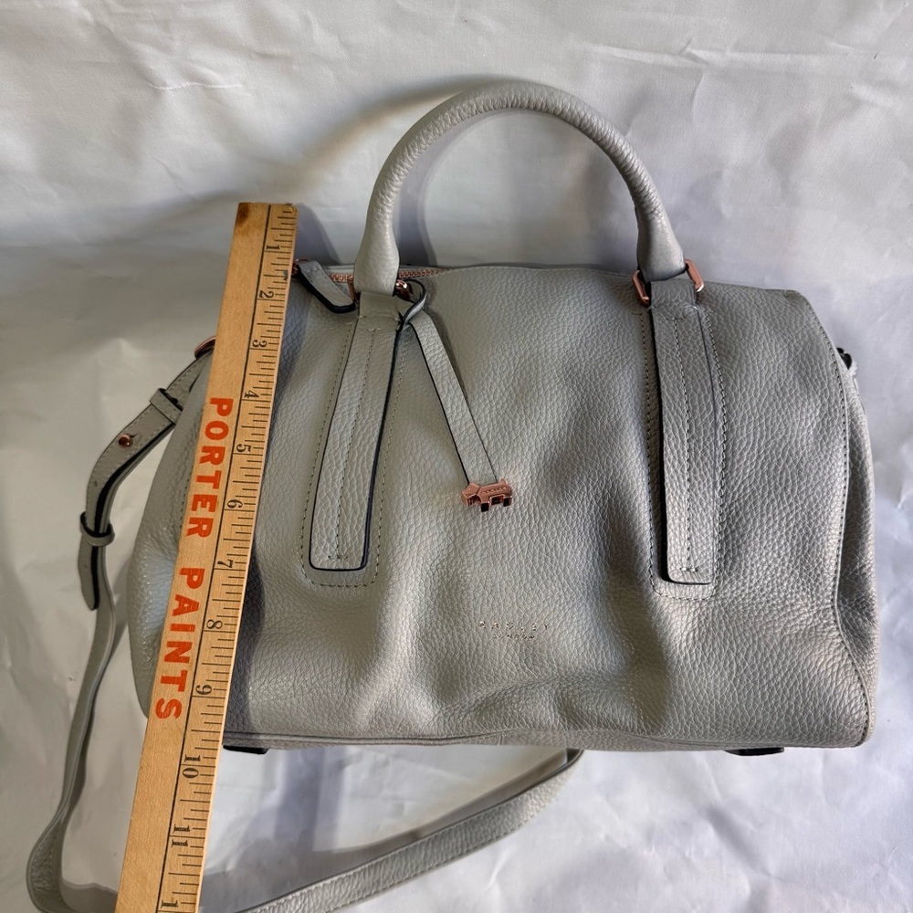 Radley // light grey peddled leather soft shoulder bag - Picture 8 of 11